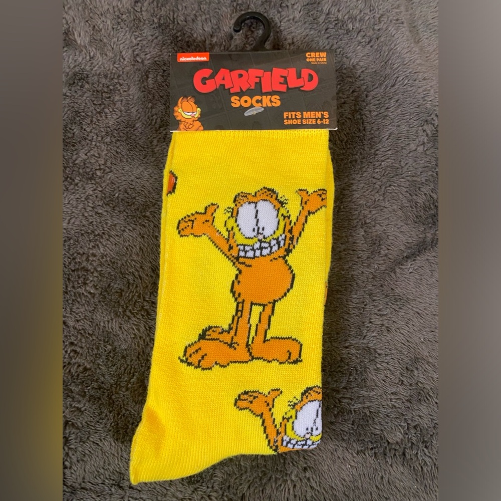 NEW! NWT GARFIELD NOVELTY SOCKS

1/$12 | 2/$20 | 3/$24